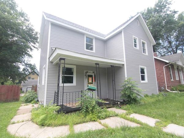 2243 W 4TH Street, Davenport, IA 52802