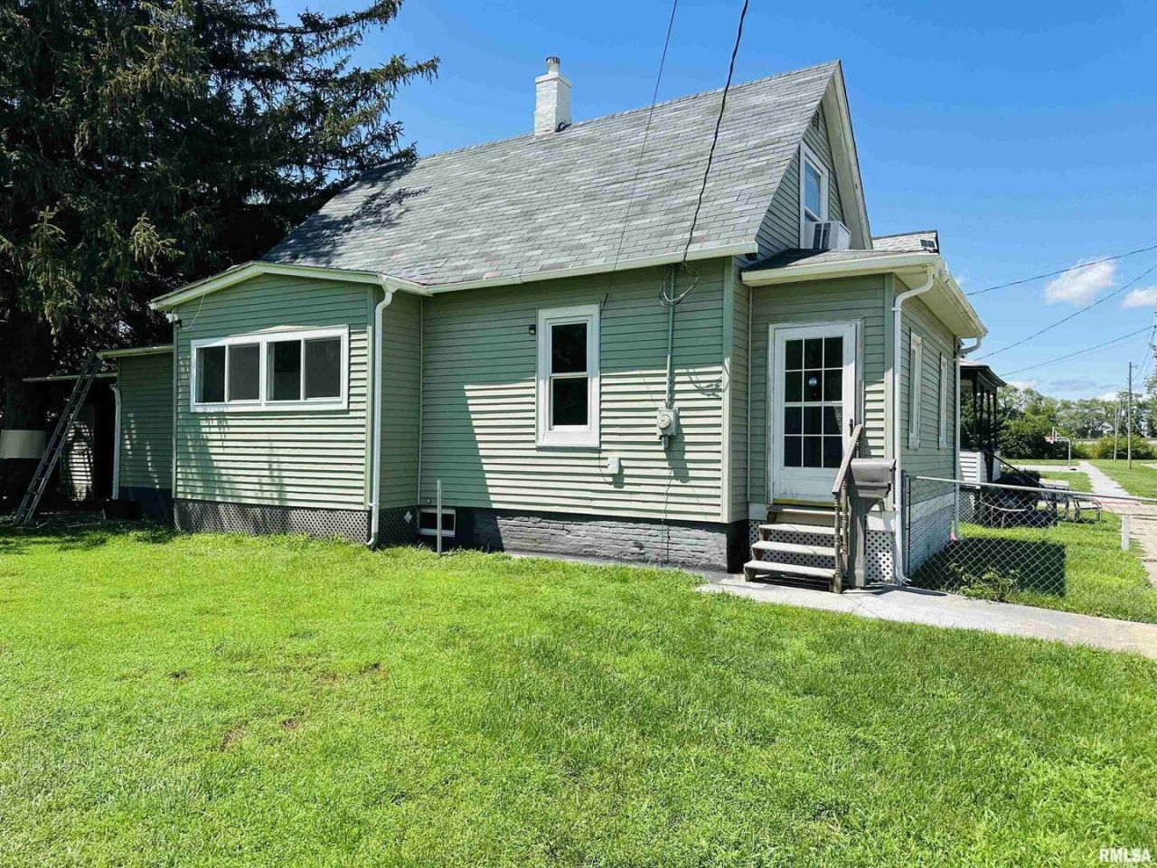 602 5th Street, Rock Island, IL 61201 Main Photo