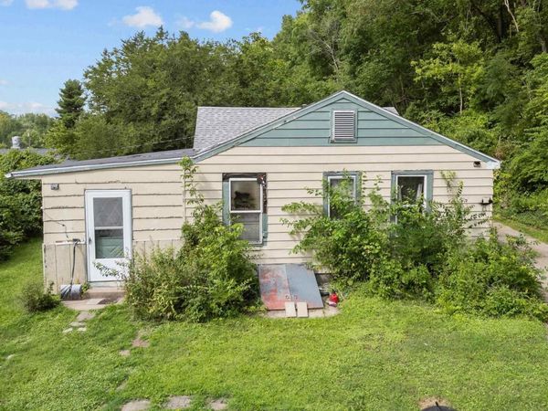 242 S STATE Avenue, Hampton, IL 61256