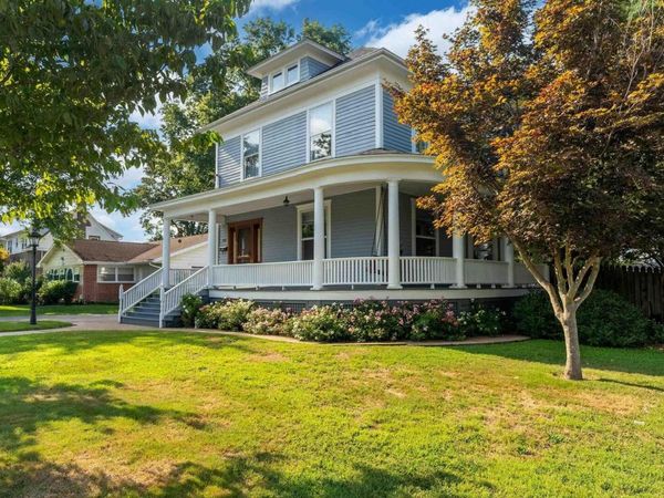 540 E MAIN Street, Duquoin, IL 62832