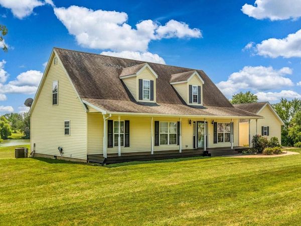 22 SMITH Road, Nashville, IL 62263