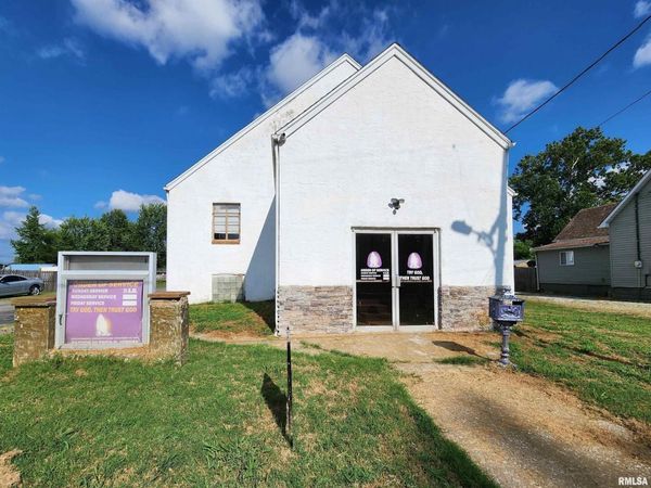 409 S HILL Street, Marion, IL 62959