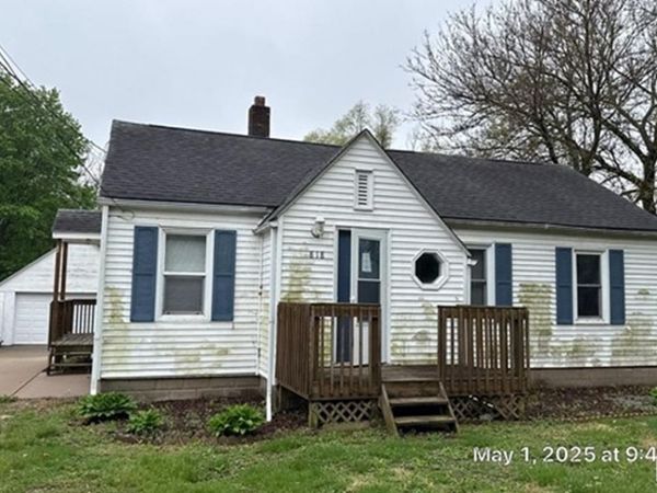 818 9TH Avenue, Silvis, IL 61282