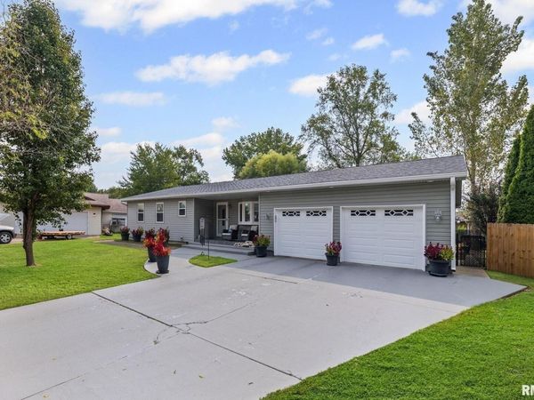 521 Marquis Avenue, Centralia, IL 62801