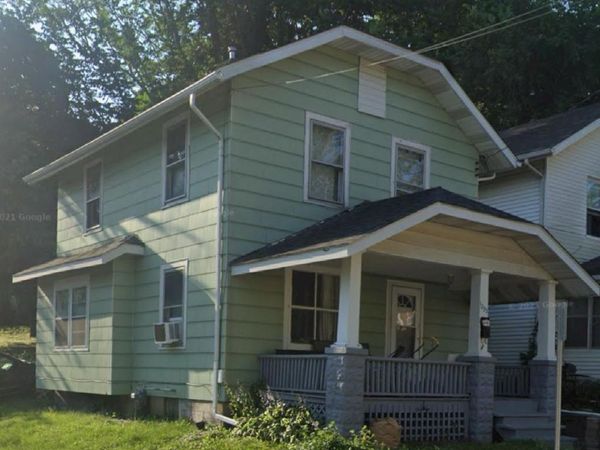 1233 EASTERN Avenue, Davenport, IA 52803