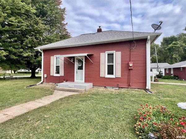 209 NW 6TH Street, Aledo, IL 61231
