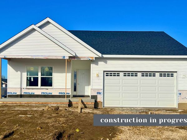 4738 W 11TH Street, Davenport, IA 52804