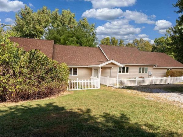 350 Oak Grove Road, Makanda, IL 62958