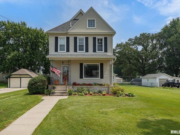 608 S OAKWOOD Avenue, Geneseo, IL 61238