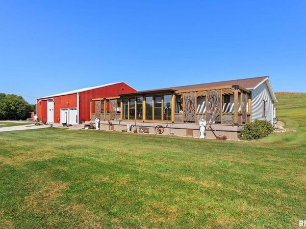 1422 McCloud Rd Road, Aledo, IL 61231