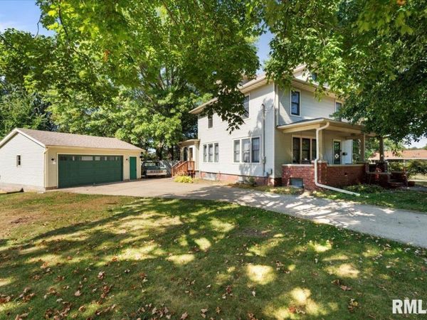 101 S Stewart St Street, Geneseo, IL 61254