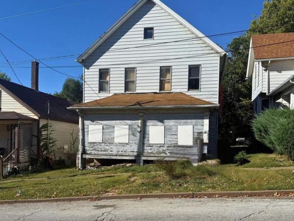 710 GAINES Street, Davenport, IA 52802