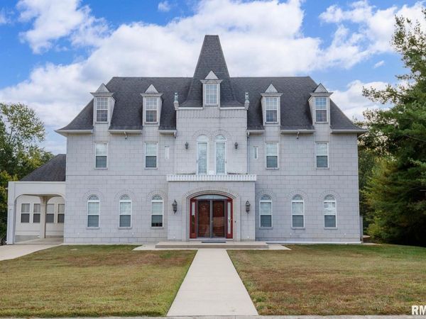 12 Clear Lake Drive, Centralia, IL 62081