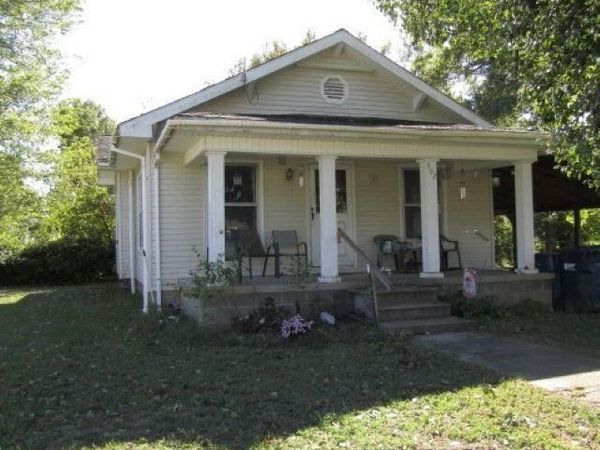 302 W PATTON Street, Valier, IL 62891