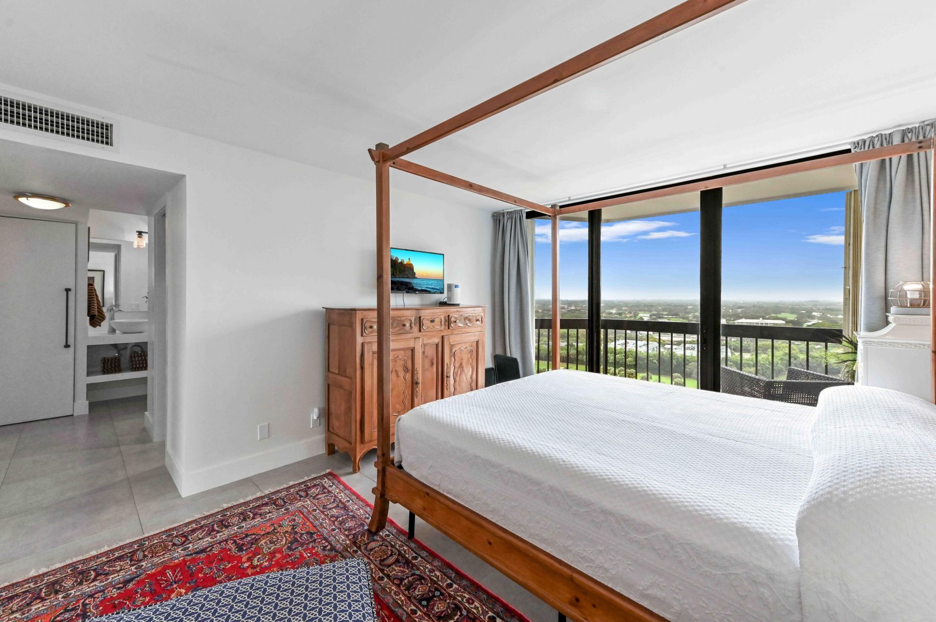 2425 Presidential Way, Unit 1806, West Palm Beach, FL 33401 Photo