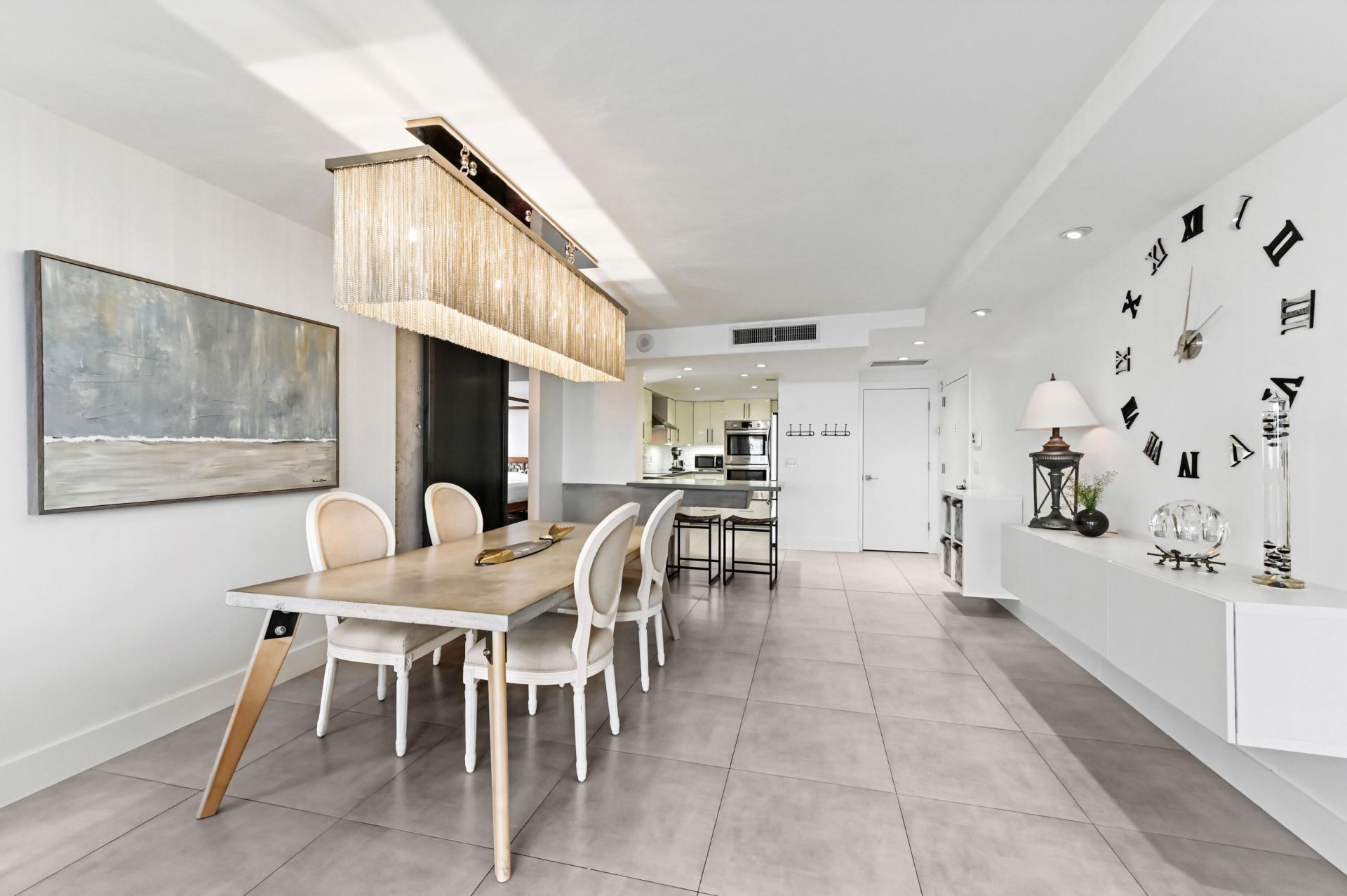 2425 Presidential Way, Unit 1806, West Palm Beach, FL 33401 Photo