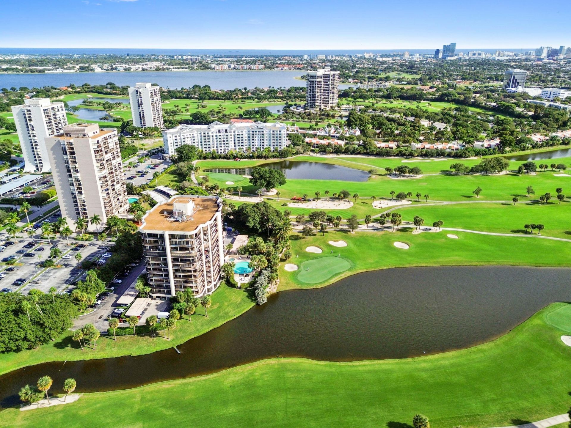 2425 Presidential Way, Unit 1806, West Palm Beach, FL 33401 Photo