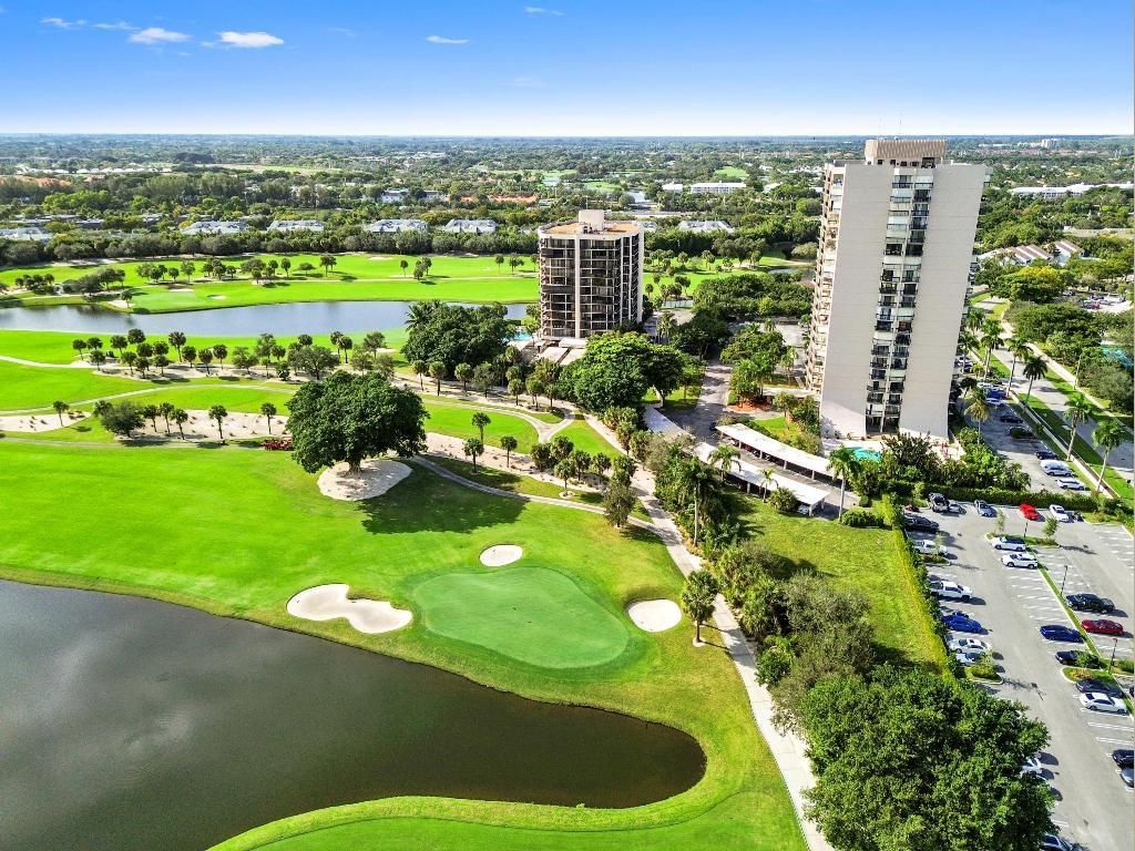 2425 Presidential Way, Unit 1806, West Palm Beach, FL 33401 Photo