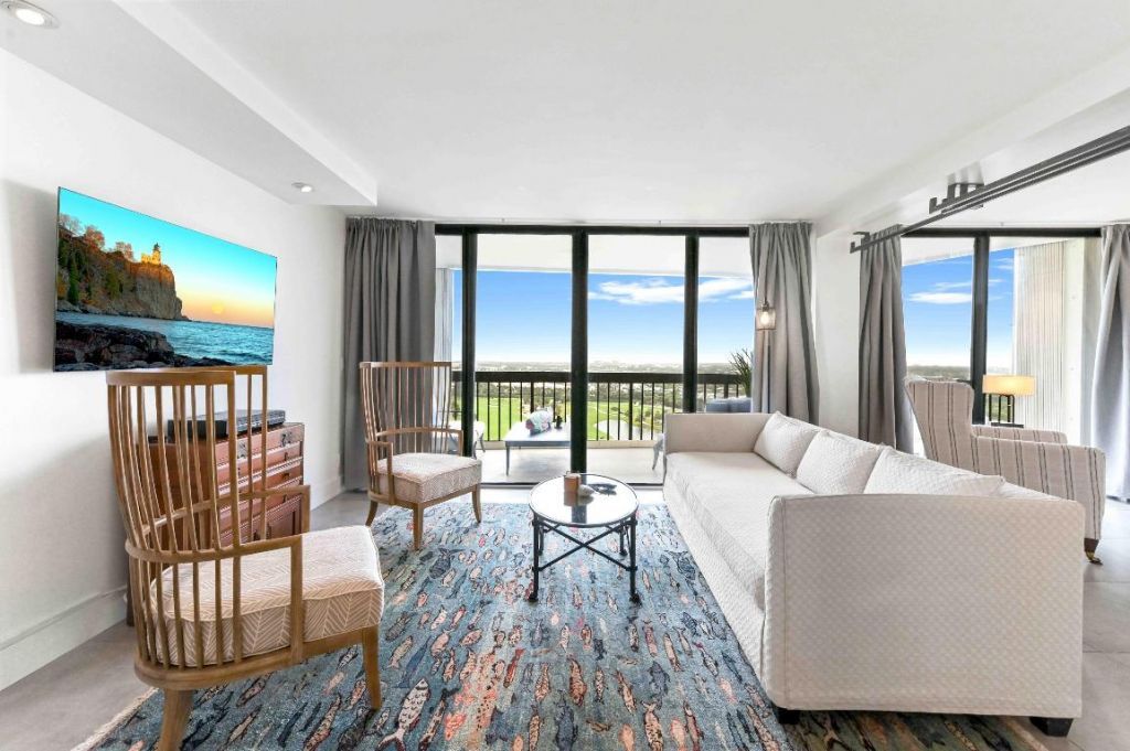 2425 Presidential Way, Unit 1806, West Palm Beach, FL 33401 Photo