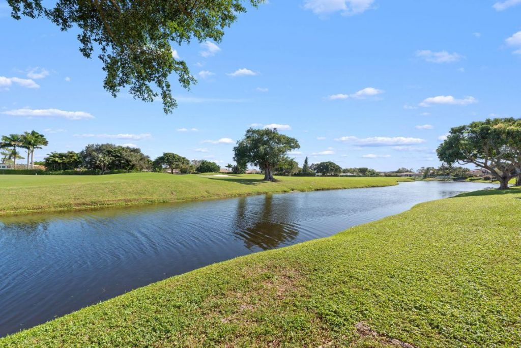 451 Greensward Lane, Unit 201-B, Delray Beach, FL 33445 Photo