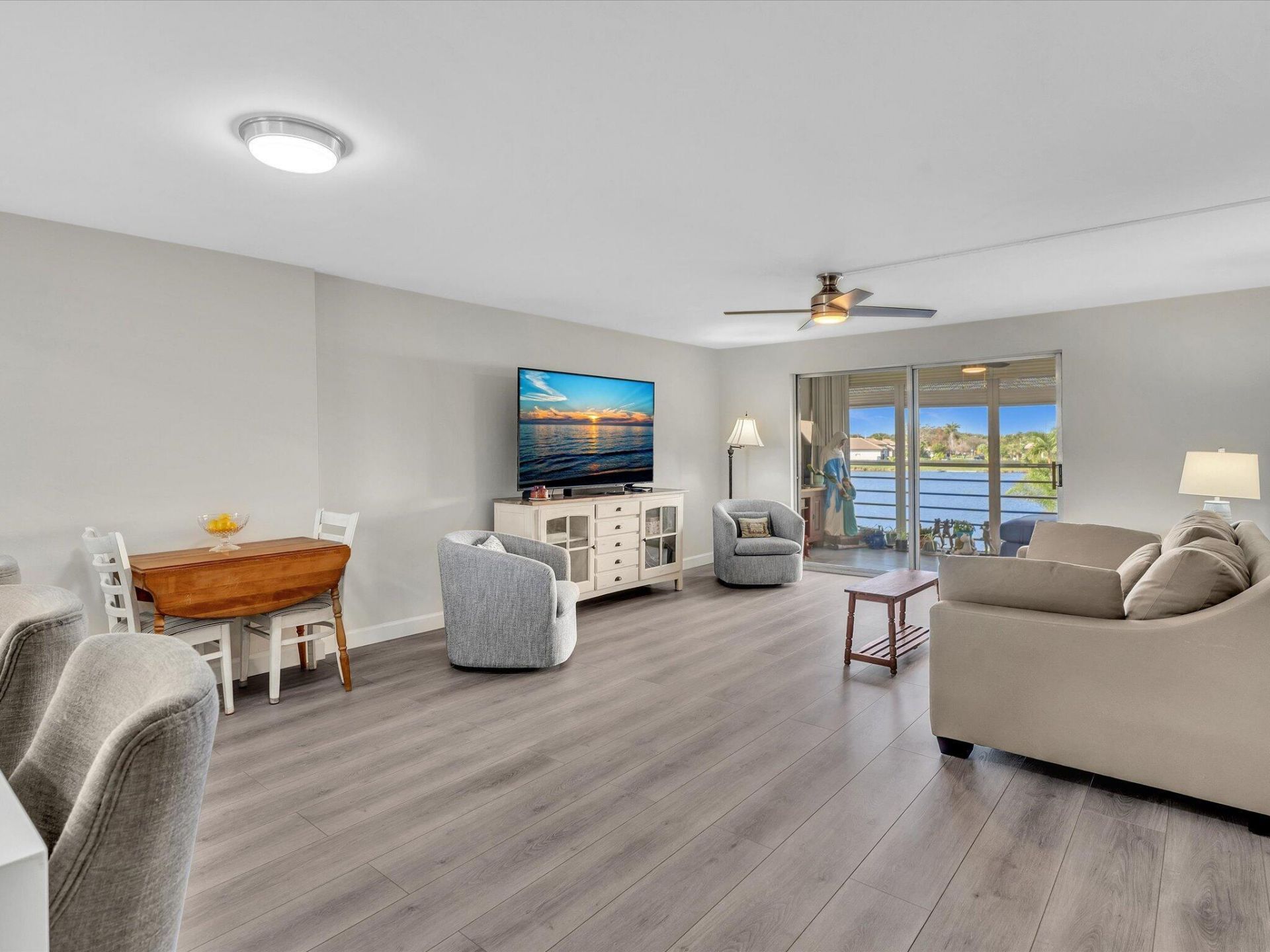 321 SE 3rd Street, Unit 208, Dania, FL 33004 Photo