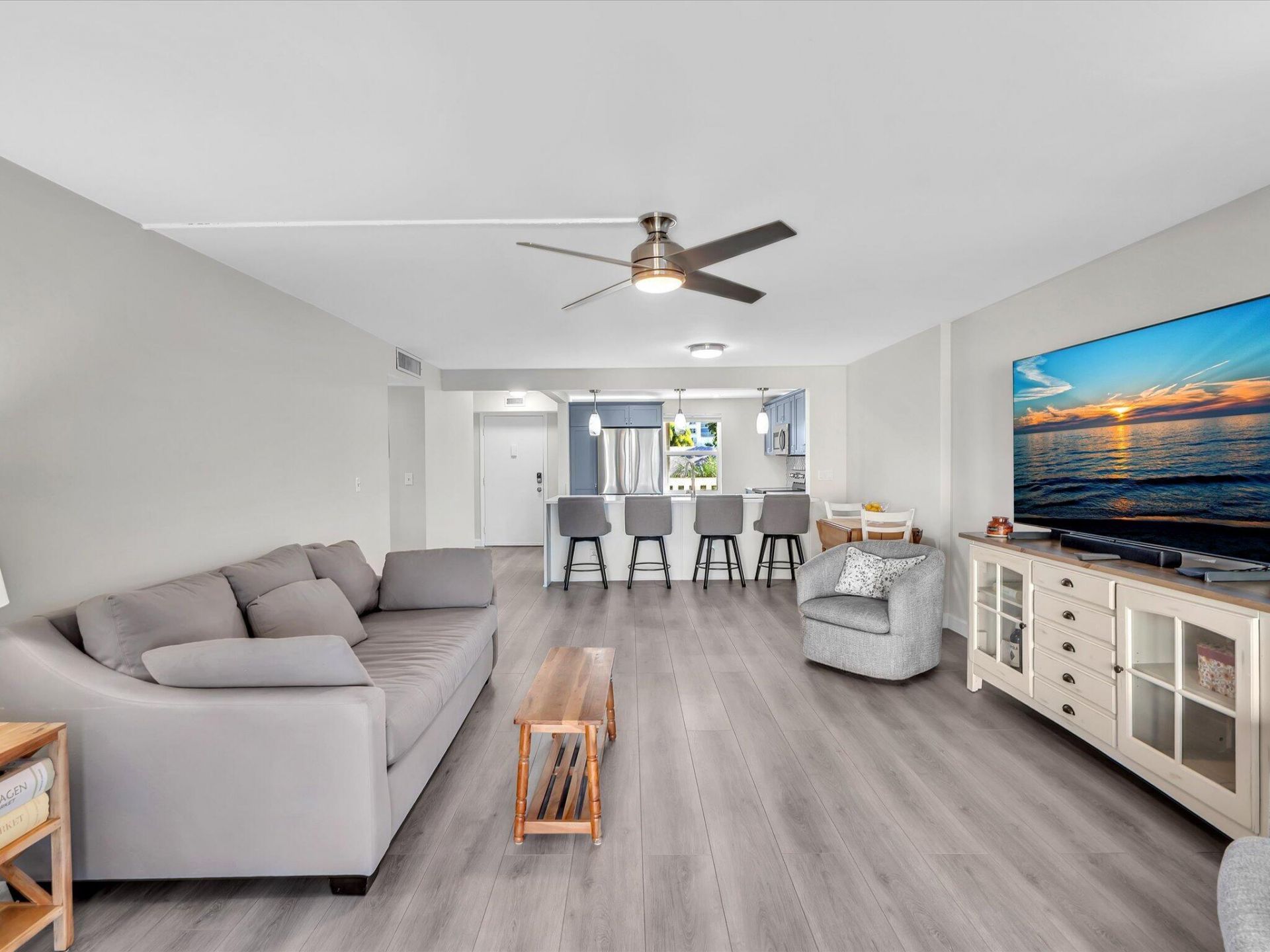 321 SE 3rd Street, Unit 208, Dania, FL 33004 Photo