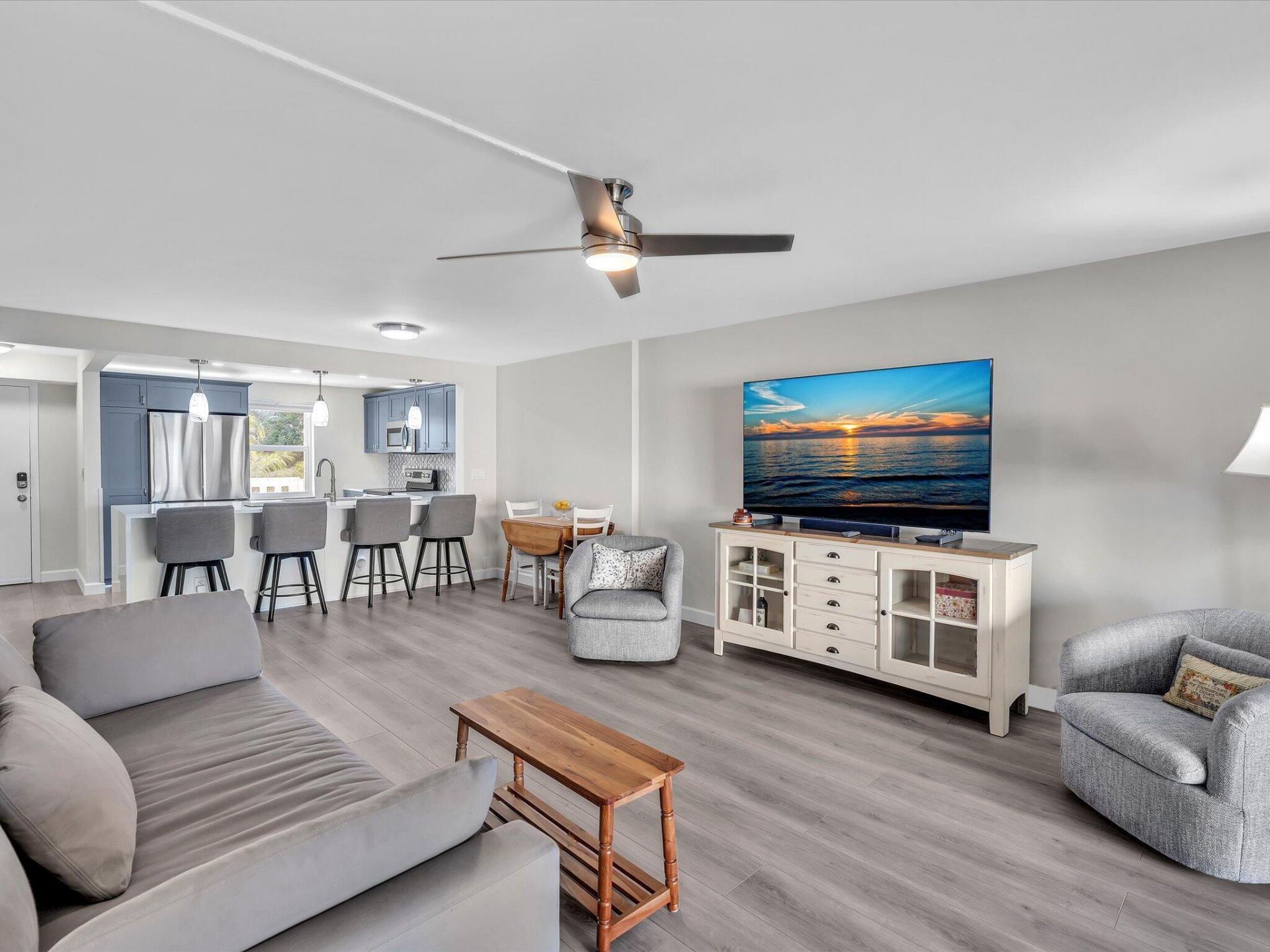 321 SE 3rd Street, Unit 208, Dania, FL 33004 Photo