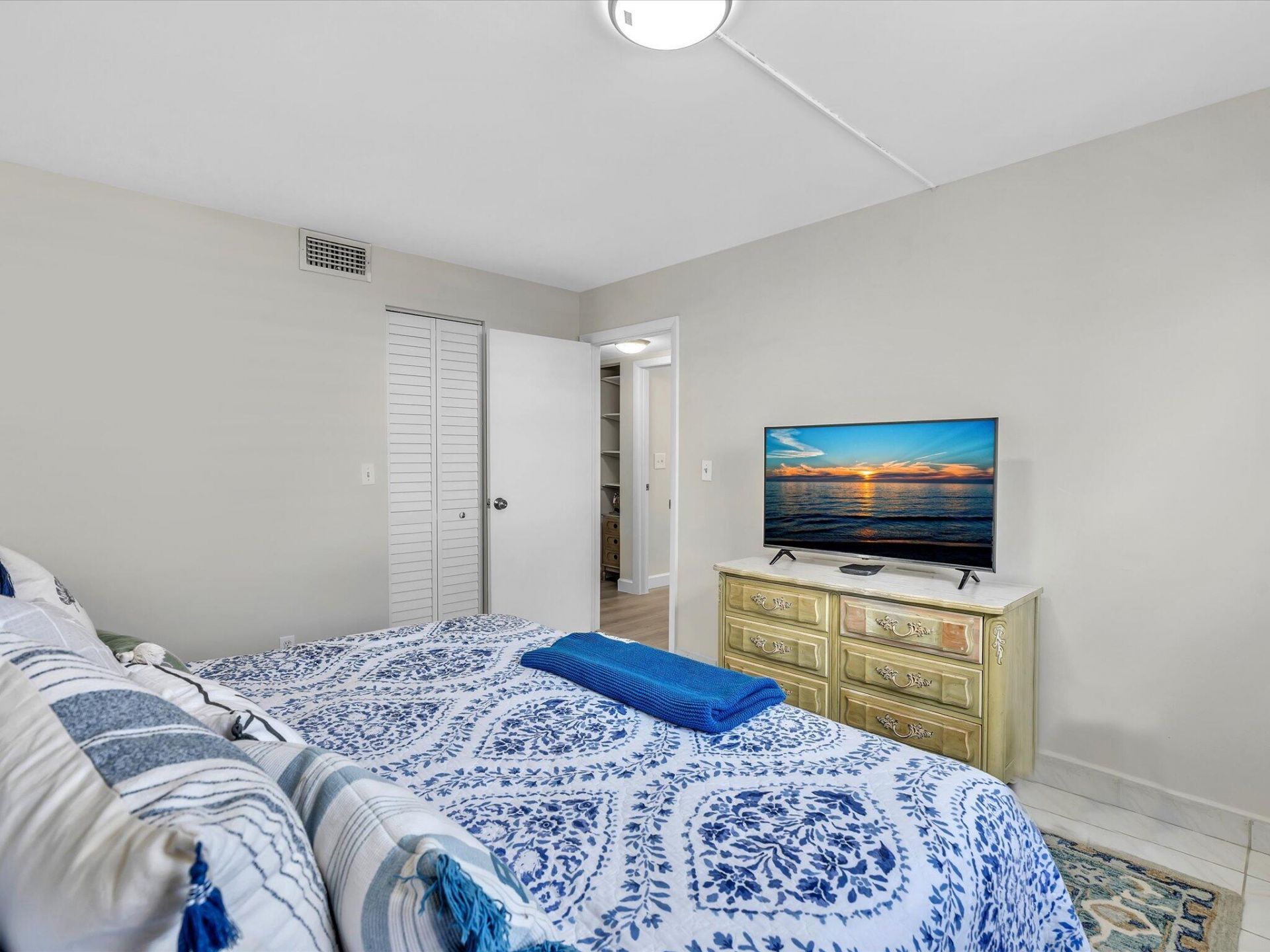 321 SE 3rd Street, Unit 208, Dania, FL 33004 Photo