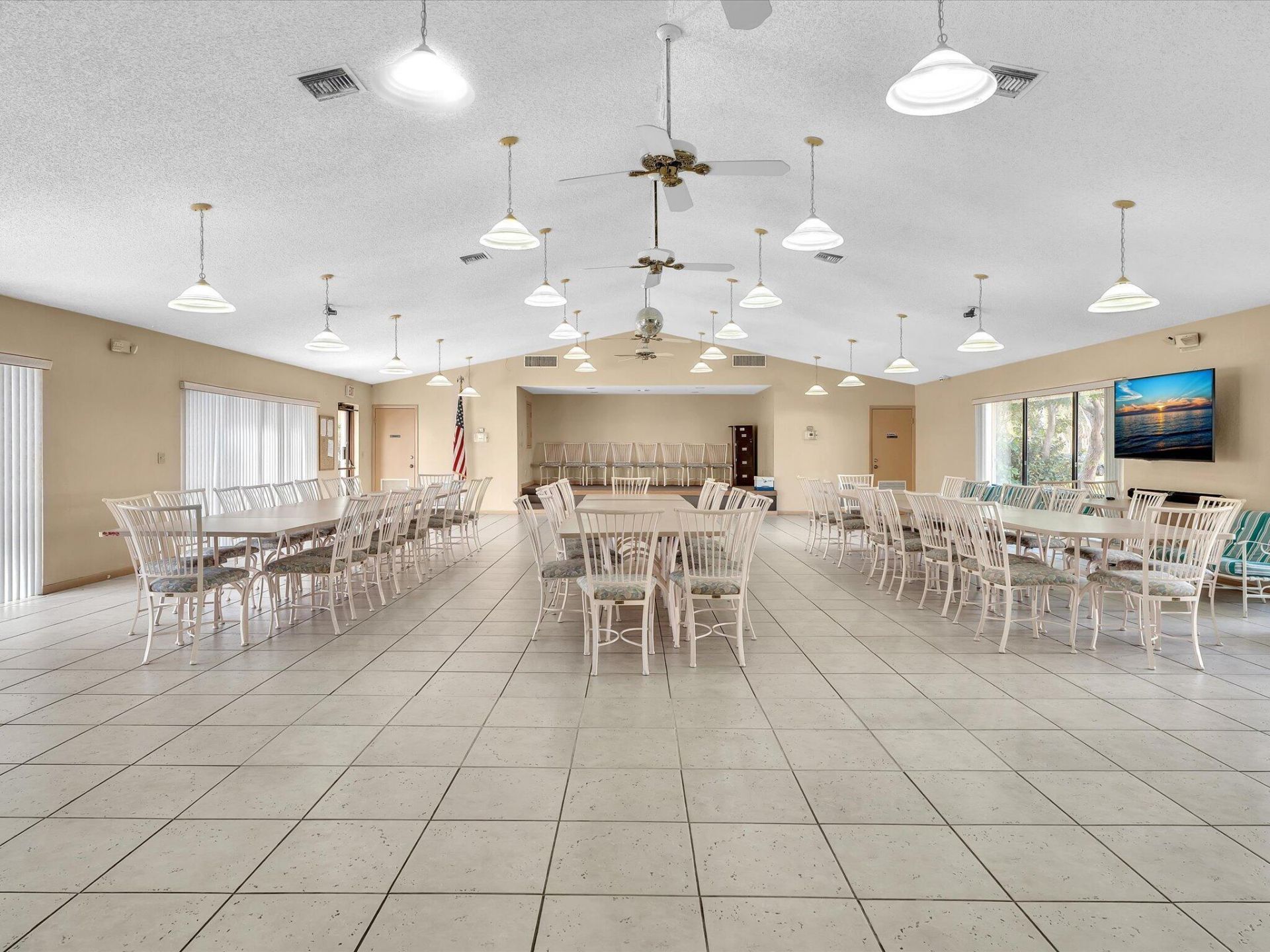 321 SE 3rd Street, Unit 208, Dania, FL 33004 Photo