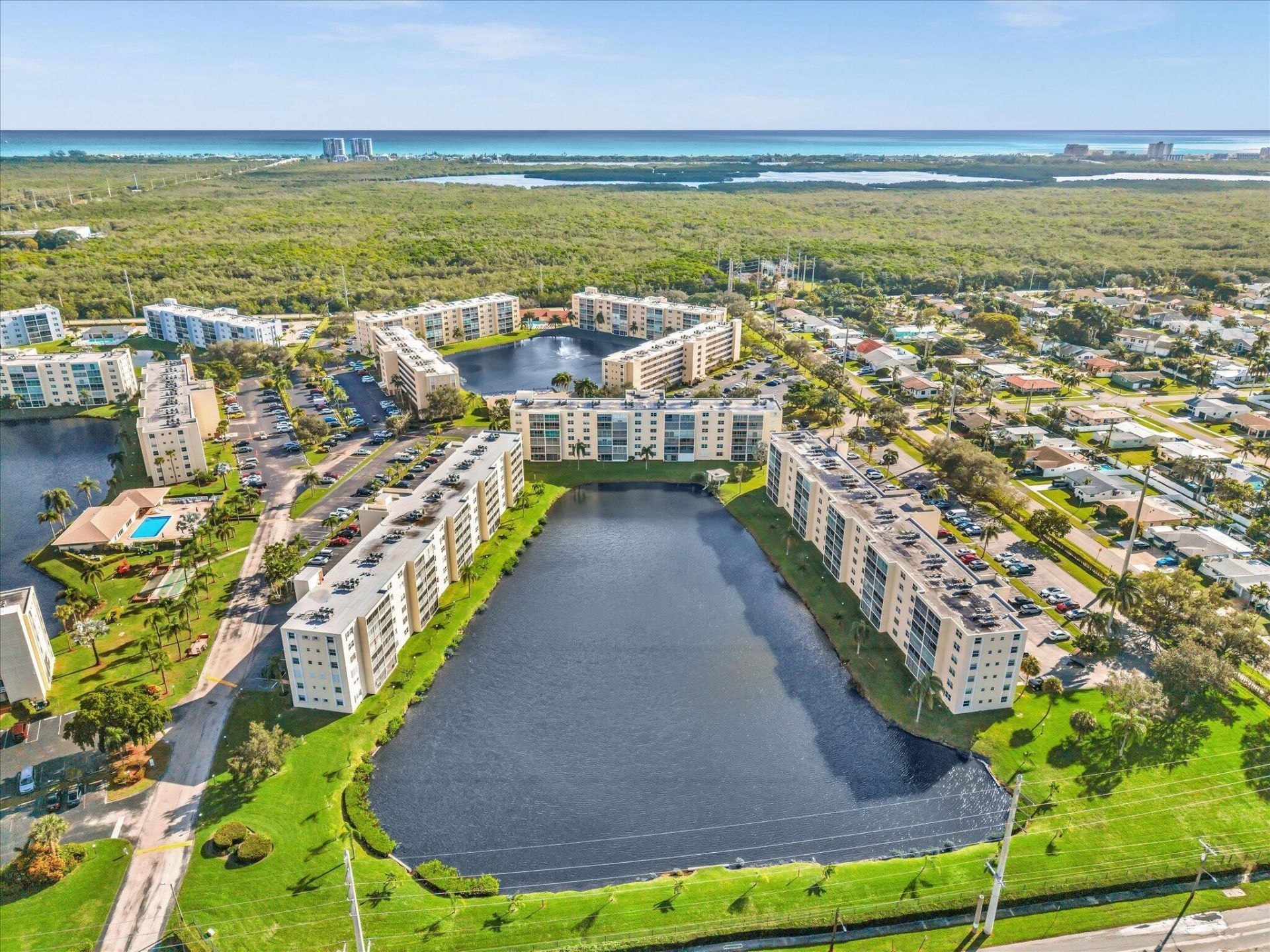 321 SE 3rd Street, Unit 208, Dania, FL 33004 Photo