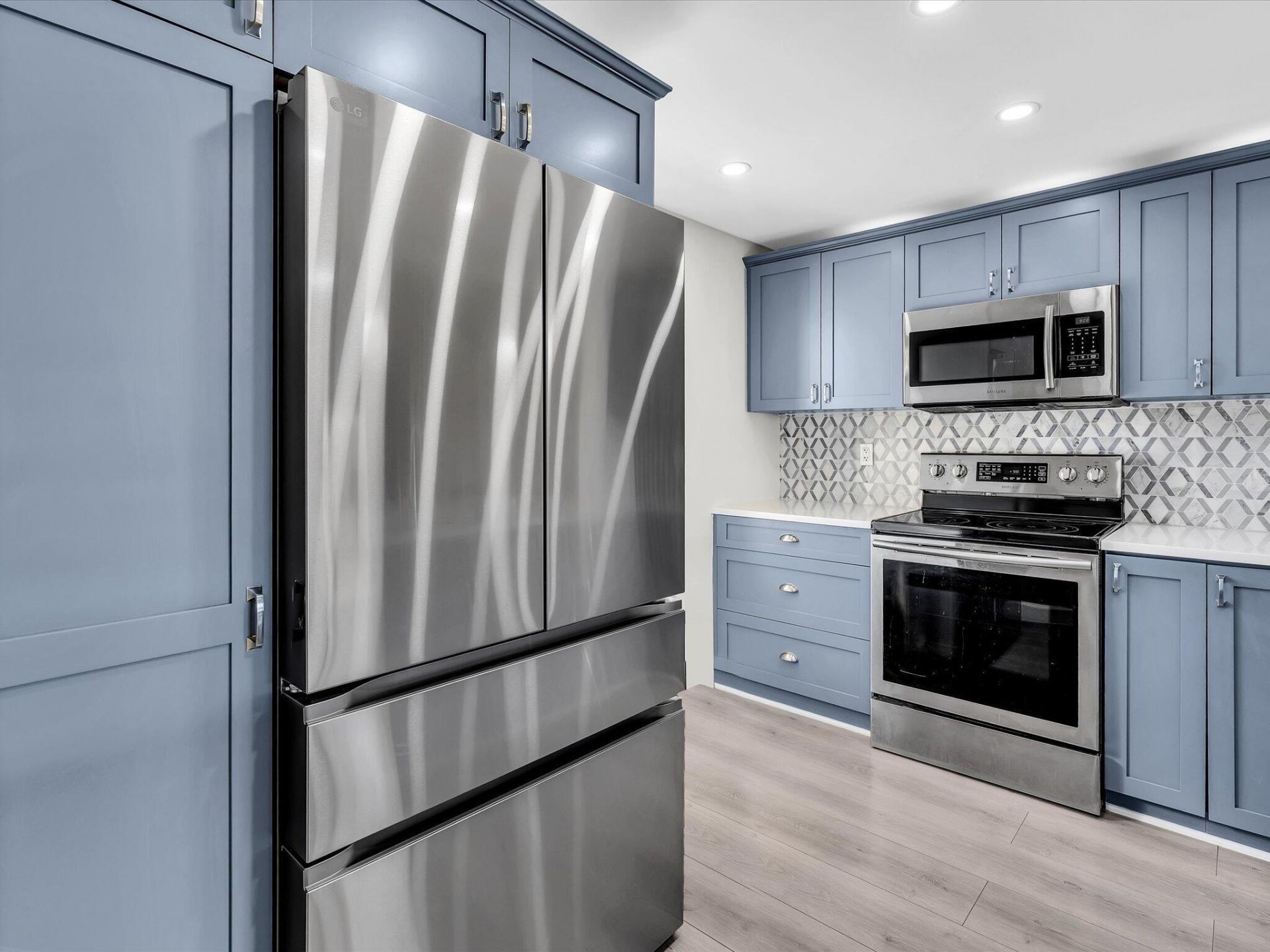 321 SE 3rd Street, Unit 208, Dania, FL 33004 Photo