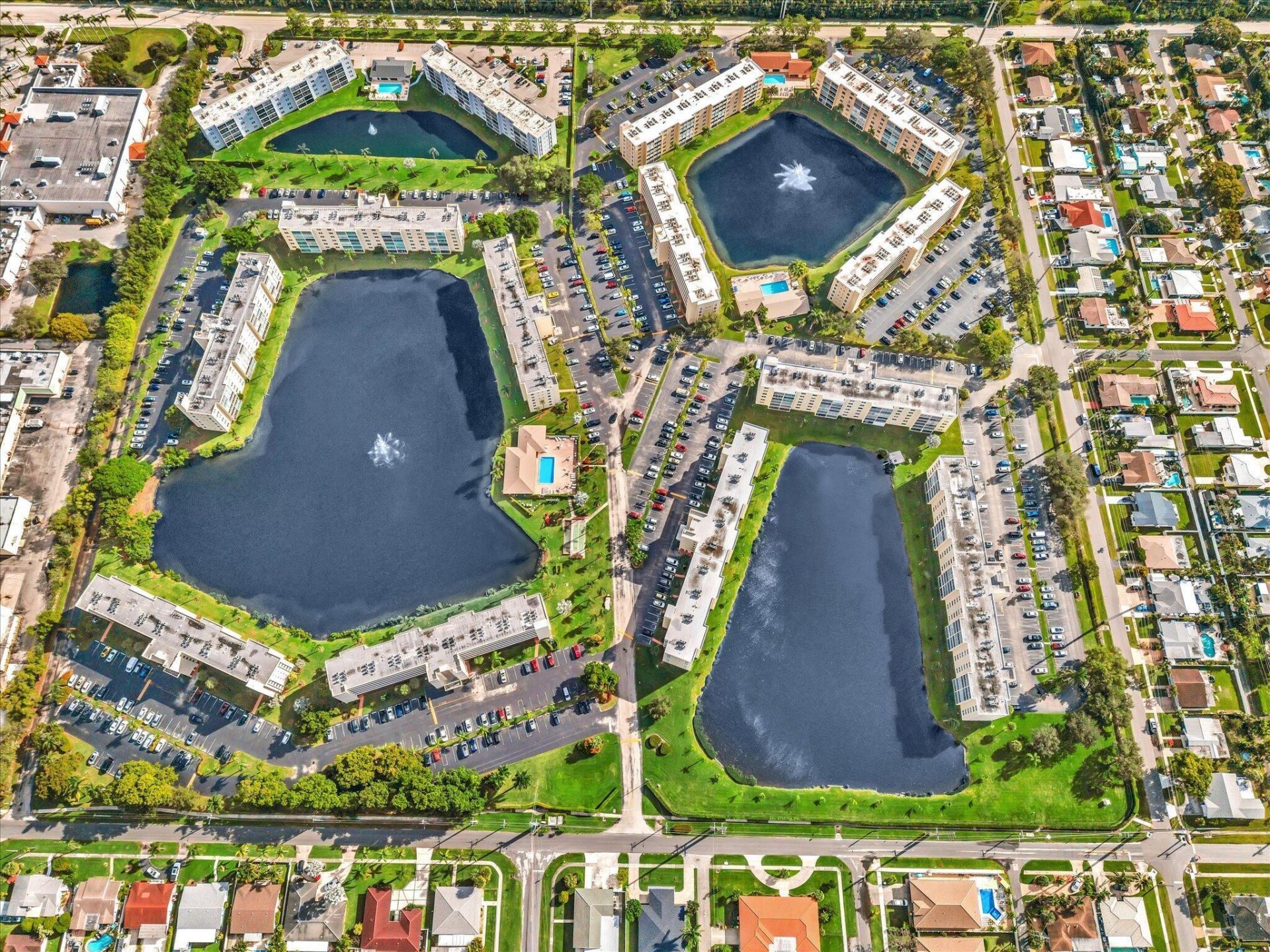 321 SE 3rd Street, Unit 208, Dania, FL 33004 Photo