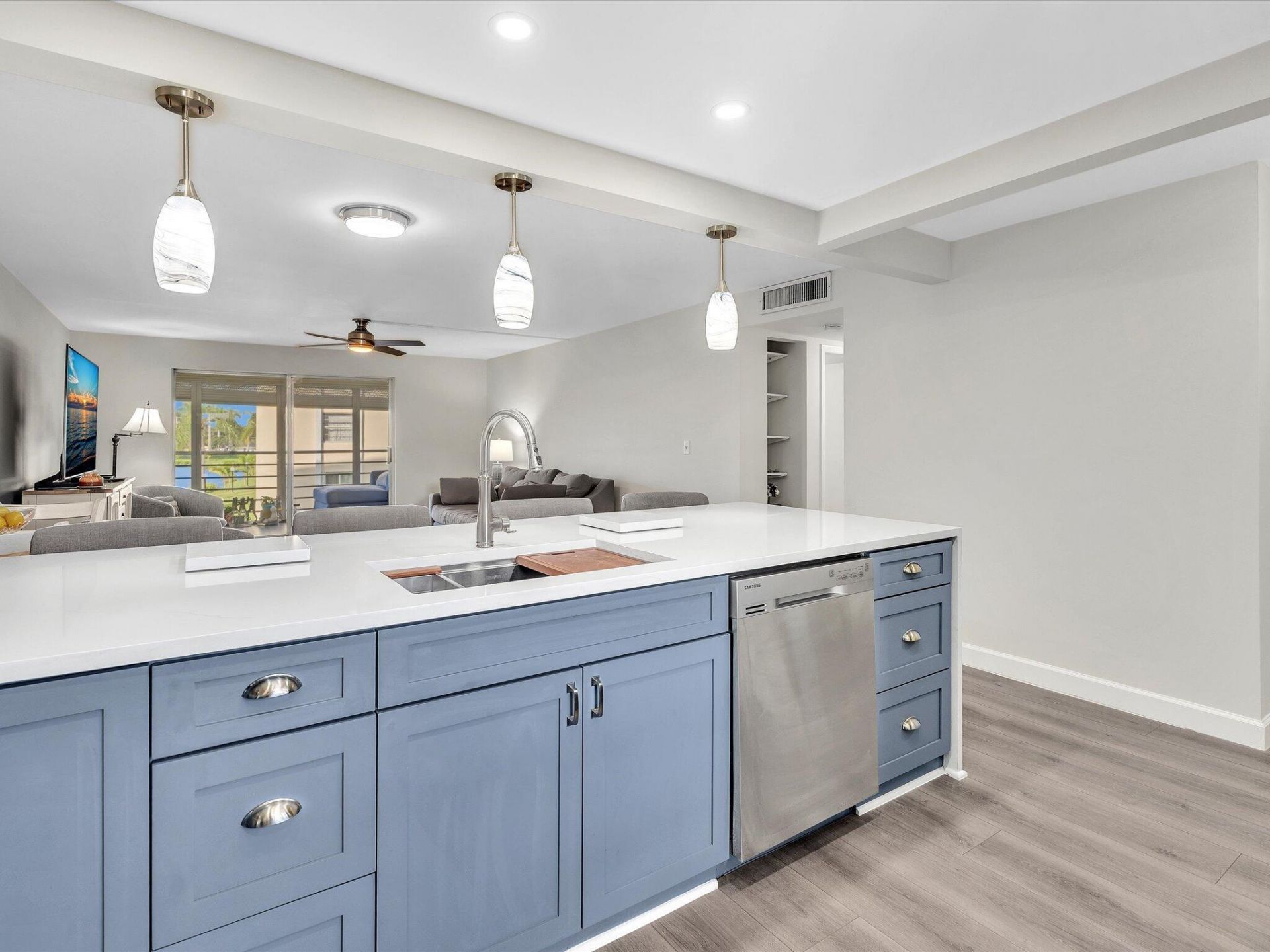 321 SE 3rd Street, Unit 208, Dania, FL 33004 Photo