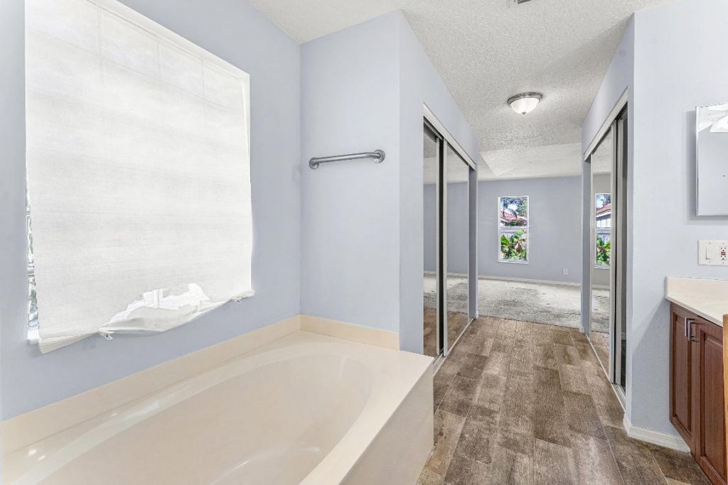 2100 Bonisle Circle, Riviera Beach, FL 33418 Photo