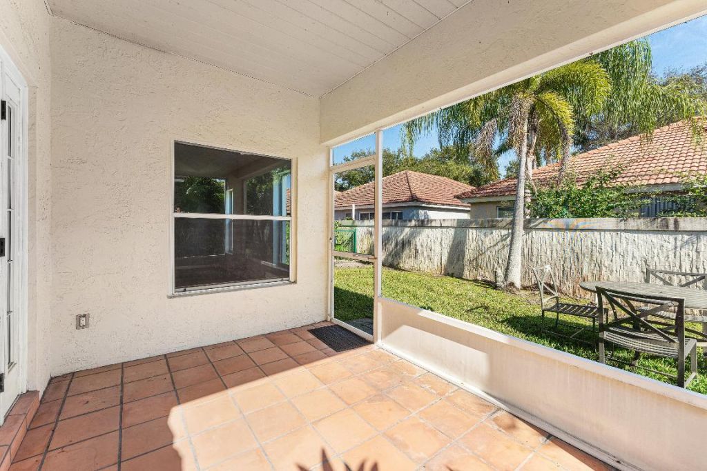 2100 Bonisle Circle, Riviera Beach, FL 33418 Photo