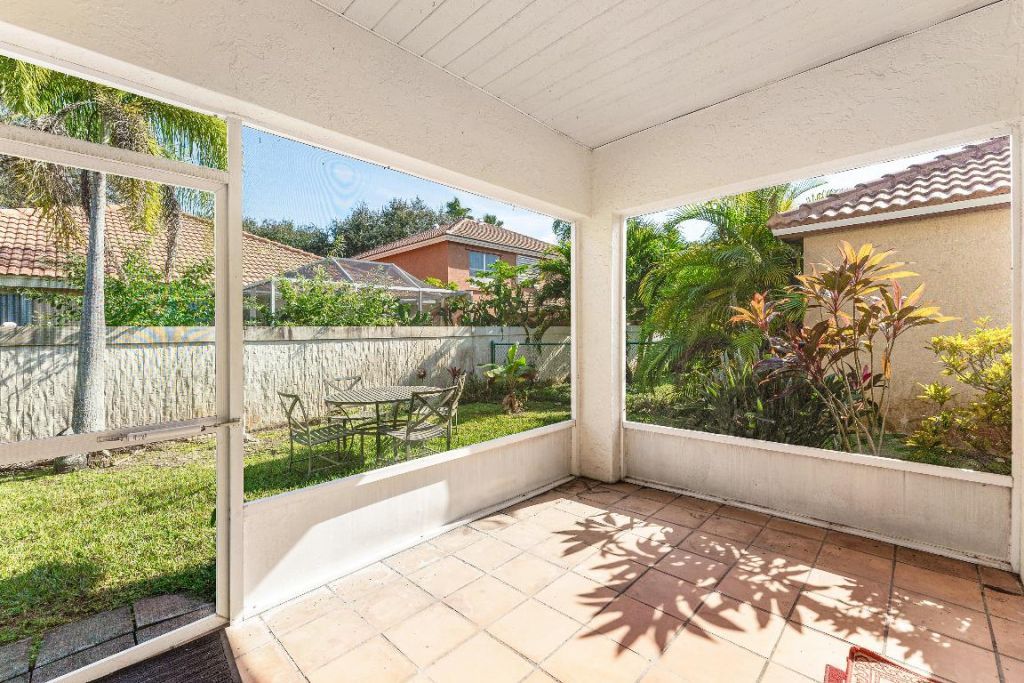 2100 Bonisle Circle, Riviera Beach, FL 33418 Photo