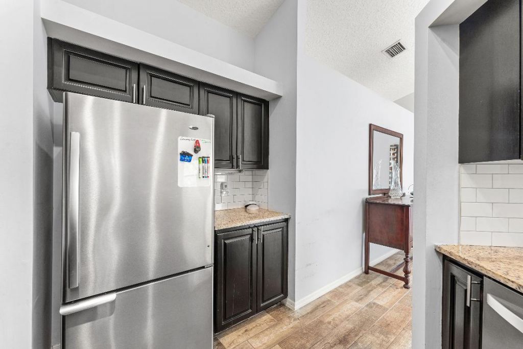 2100 Bonisle Circle, Riviera Beach, FL 33418 Photo