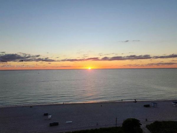 6423 Collins Ave, Unit 1005, Miami Beach, FL 33141