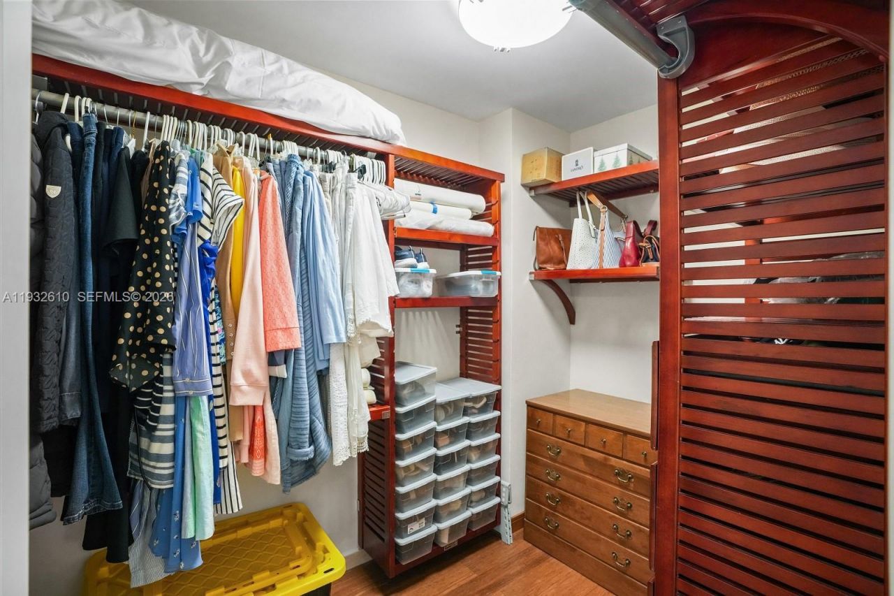 6423 Collins Ave, Unit 1005, Miami Beach, FL 33141 Photo