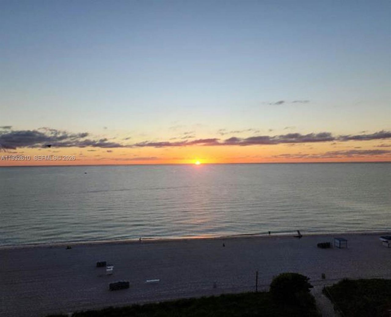 6423 Collins Ave, Unit 1005, Miami Beach, FL 33141 Photo