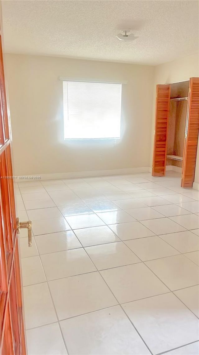 2220 W 74th St , Unit 201-16, Hialeah, FL 33016 Photo