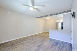 718 Juniper Dr. photo 4