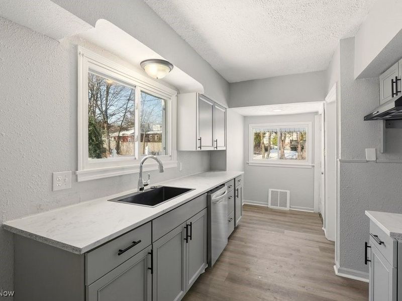 1581 Hillside Terrace, Akron, OH 44305 Photo 24