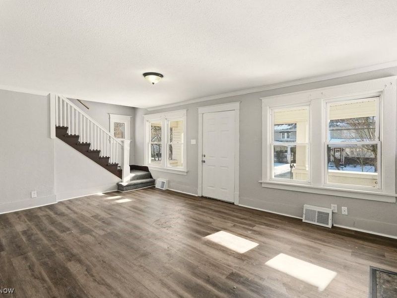 1581 Hillside Terrace, Akron, OH 44305 Photo 9