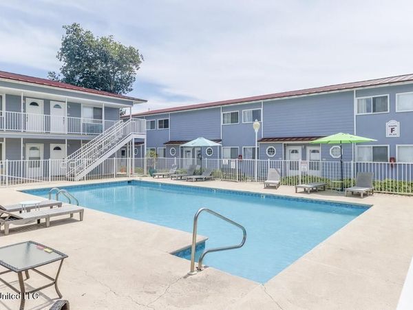 1664 Beach Boulevard, Biloxi, MS 39531