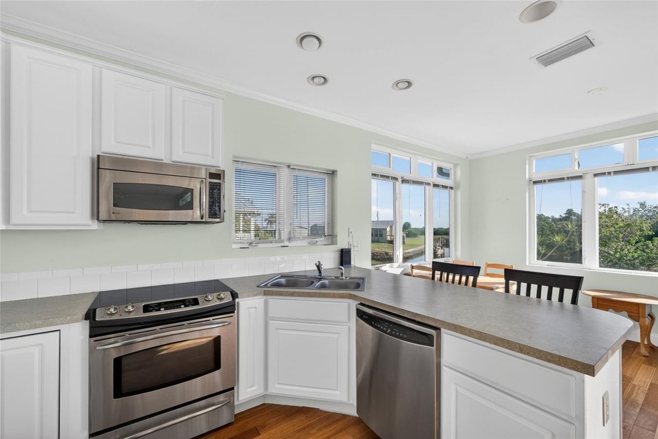 631 Tahiti Court, Punta Gorda, FL 33950 Photo