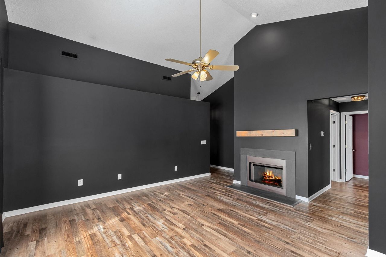 5029 Capulet Circle Photo 9