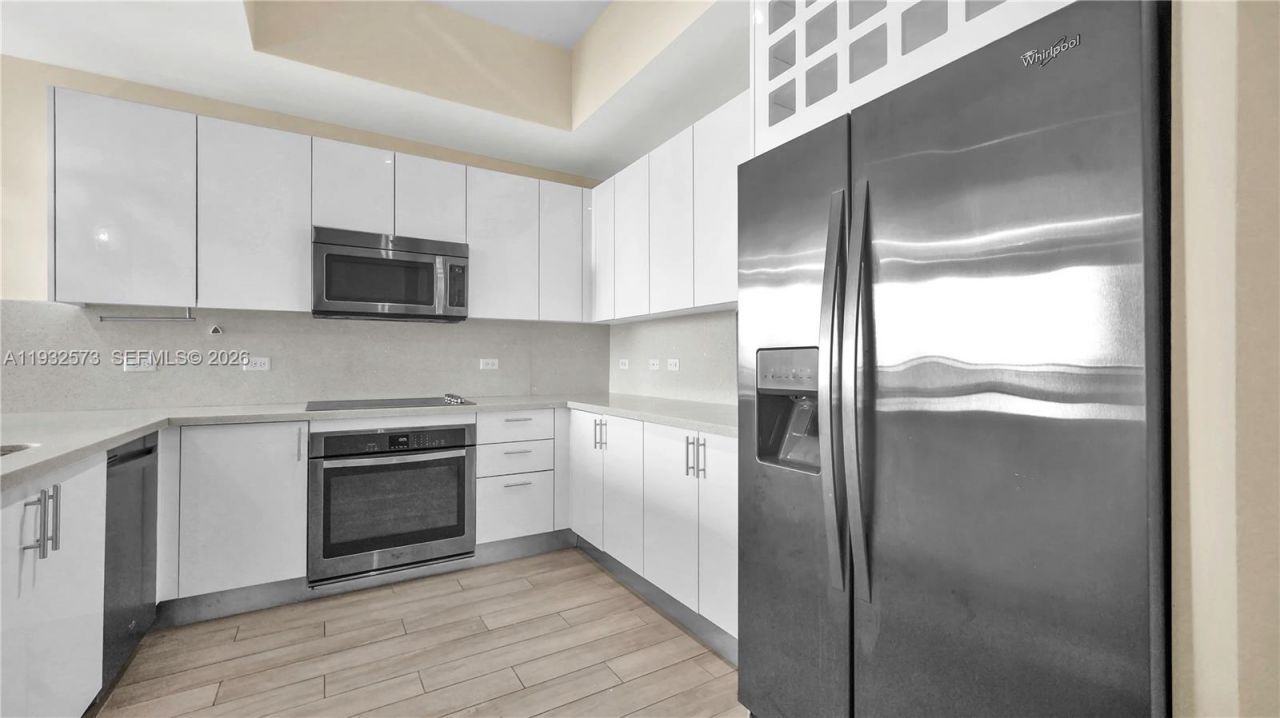 999 SW 1st Ave, Unit UPH12, Miami, FL 33130 Photo