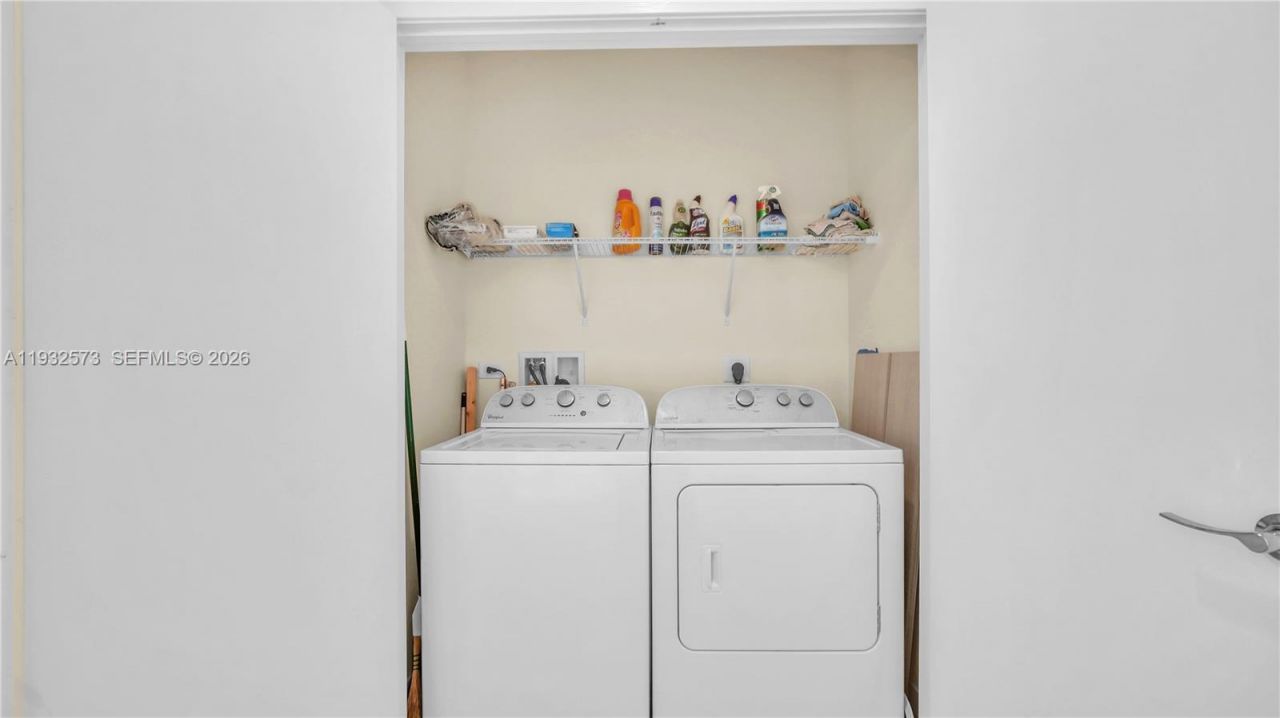 999 SW 1st Ave, Unit UPH12, Miami, FL 33130 Photo