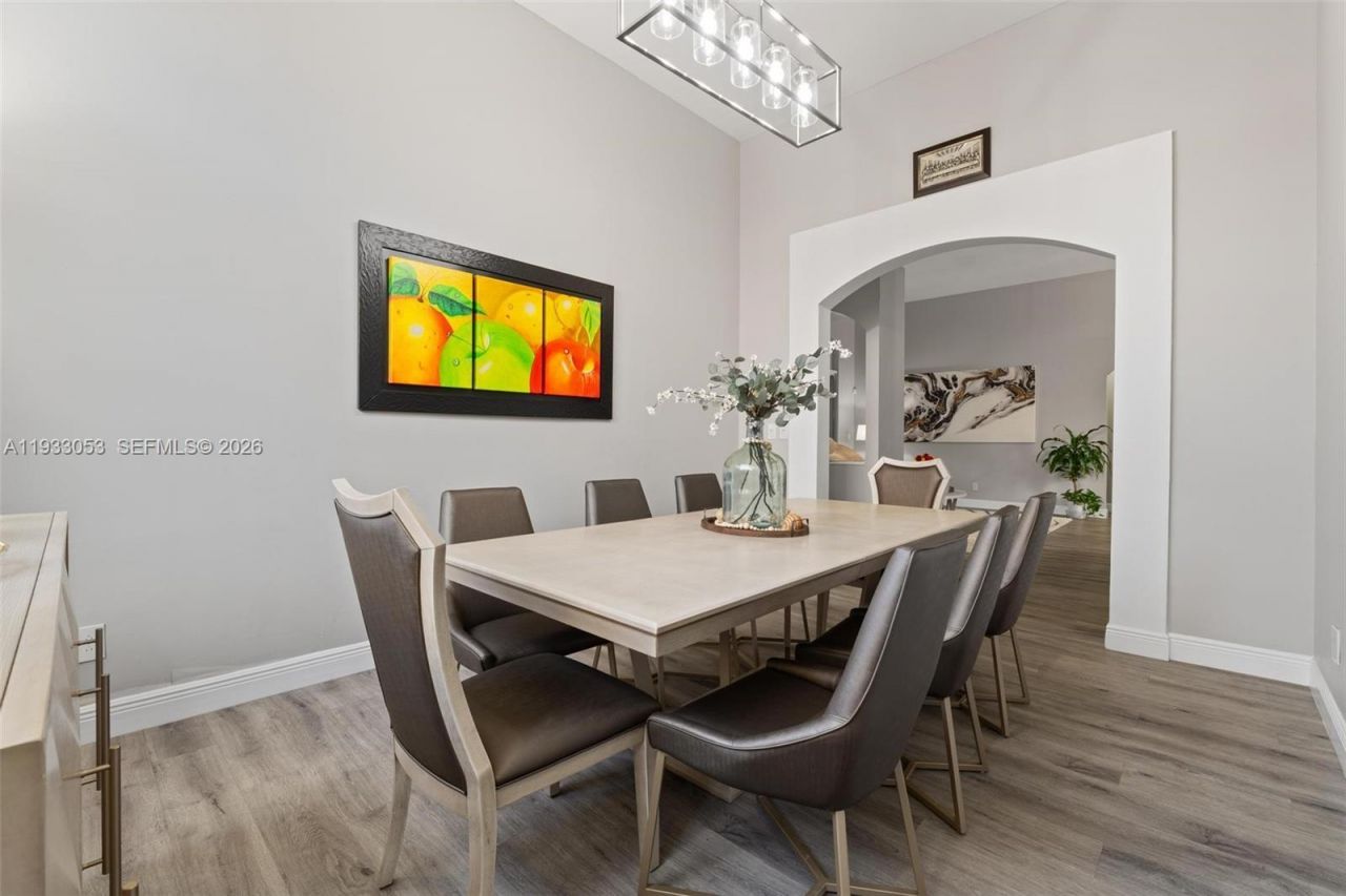 343 SW 187th Ter, Pembroke Pines, FL 33029 Photo